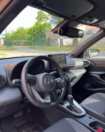 Toyota Yaris Cross cena 120000 przebieg: 6200, rok produkcji 2022 z Świebodzice małe 56